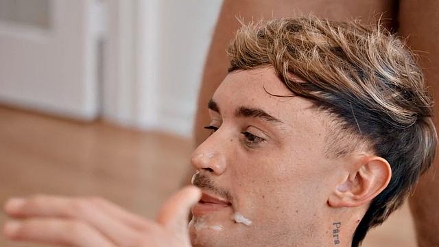 Muscled eager jock analpounding facial loving