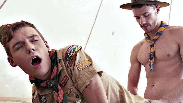 Patrol stud fucks 21yo scout outdoor under tent