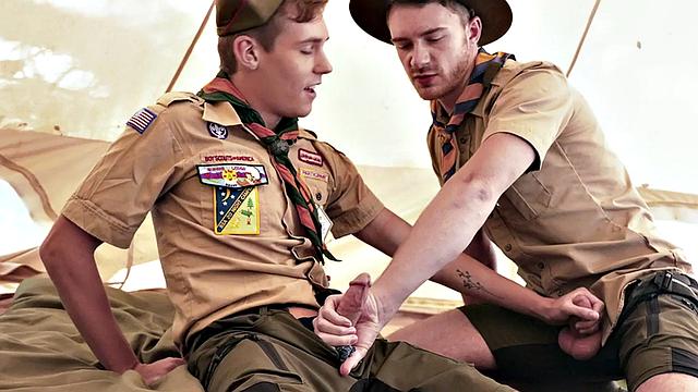 Patrol stud fucks 21yo scout outdoor under tent