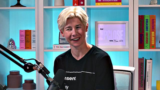 Petite Asian babe in stockings solo pussytoyong