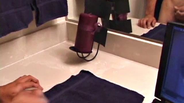 Marcus Jerks Off In Toilet