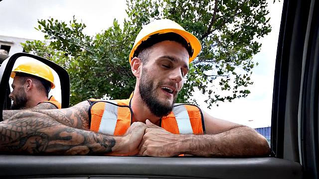 Str8 guy enjoys fucking hardcore in tight anal hole