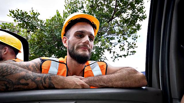 Str8 guy enjoys fucking hardcore in tight anal hole