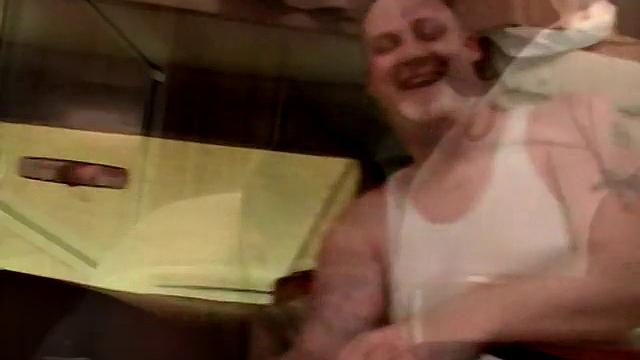 Oral Pleasure and Handjob with Chez - Chez