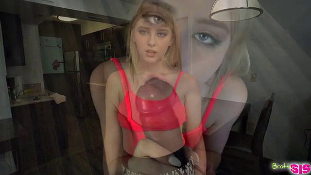 Lil Step Sis Works Out Cock - S13:E1