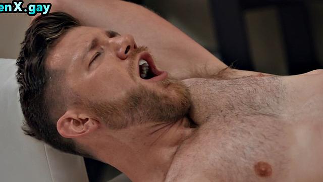 Manly jock barebacking his wanking BFF after car wash