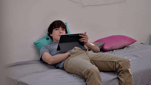 Lail Lust is all wet and needs her friend's to slip his dick in her!!!