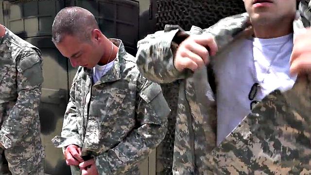 Locker room military studs enjoy orgy during free time