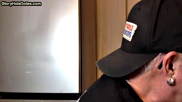 Amateur cocksucking at gloryhole