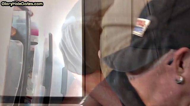 Amateur cocksucking at gloryhole