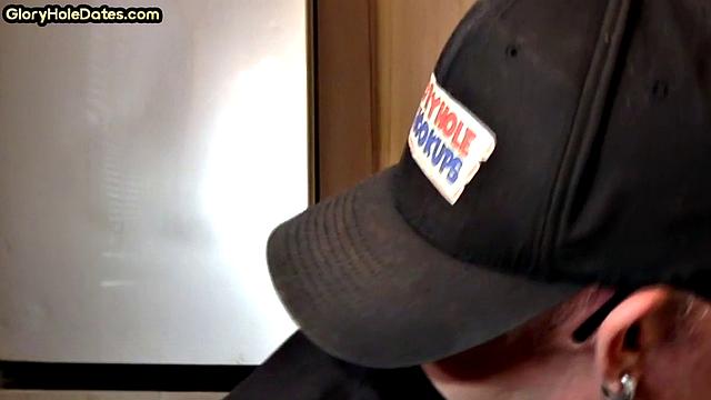 Amateur cocksucking at gloryhole