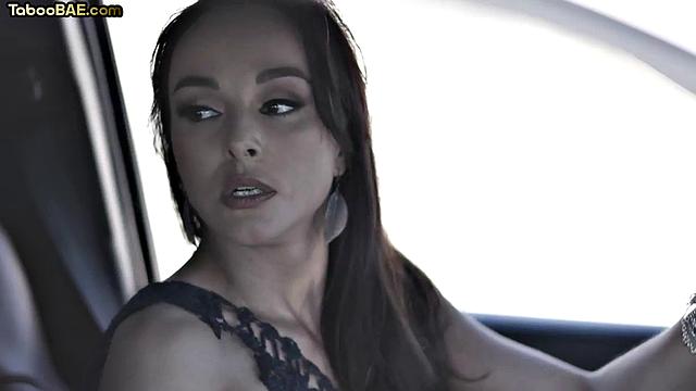 Horny babes sharing in 3some