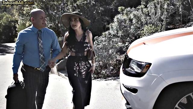 Horny babes sharing in 3some