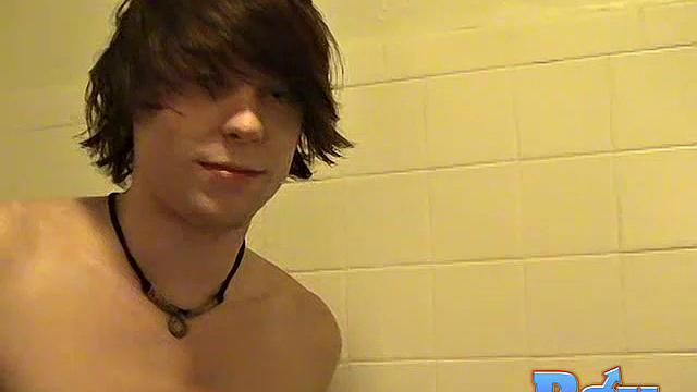 Trace Jerks One Out in the Shower - Trace