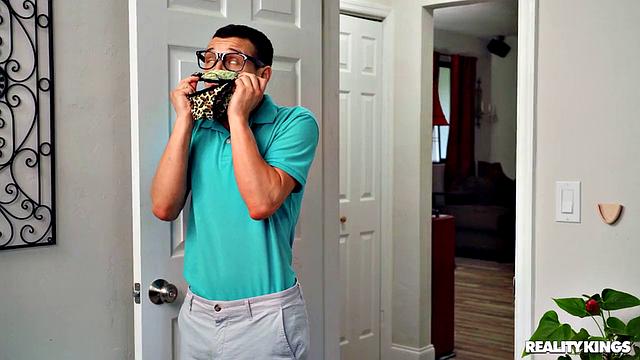 Peeping On The Panty Sniffer