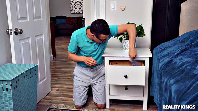 Peeping On The Panty Sniffer