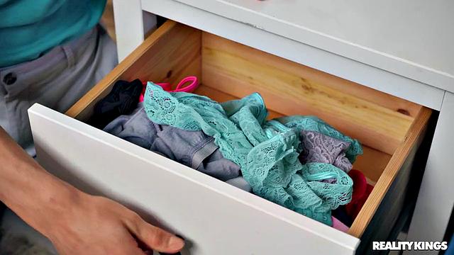 Peeping On The Panty Sniffer