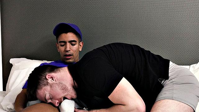 Smooth twink assdrilling otters bum