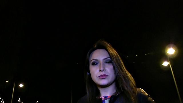 Agent Fucks Babe Under Bridge