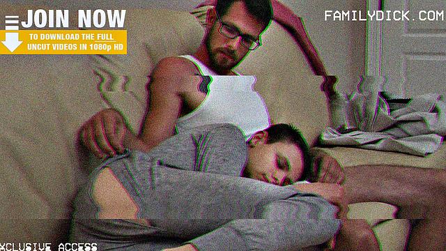 родственные страсти - дядя соблазняет взрослого племянника