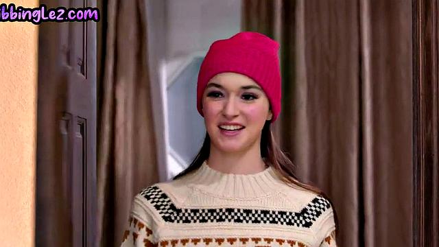 Dirty lesbians love passionate fingering in bath