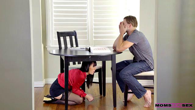 Mother Knows Best - S10:E4