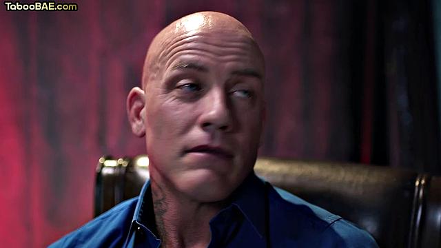 Big blonde bitch gets pussy drilled