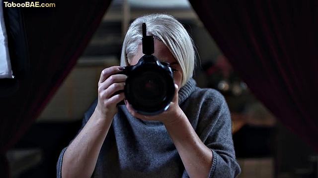 Big blonde bitch gets pussy drilled