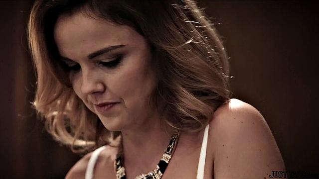 Fuck me harder, gonna squirt!