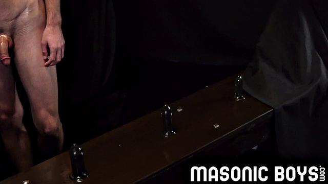 APPRENTICE JAMES Chapter 2 - Action