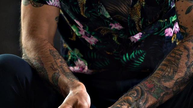 Trans hunny passionately cocksucked by BF in amateur action