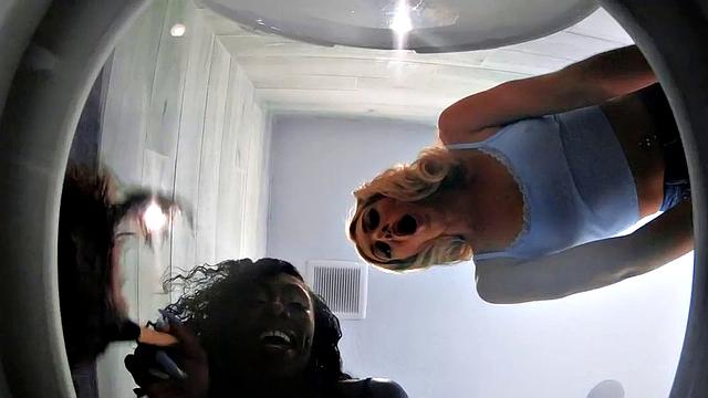 пышная чернокожая в тройничке: анал и глубокий минет