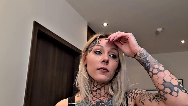 Nayomi Sharp Giving a Blowjob Before Tattooing