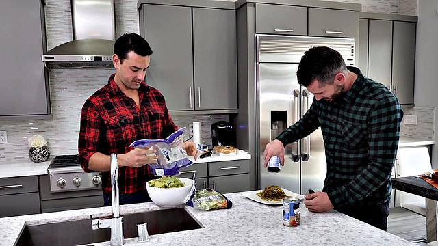 Thanksgiving Pussy Parade Pt. 2