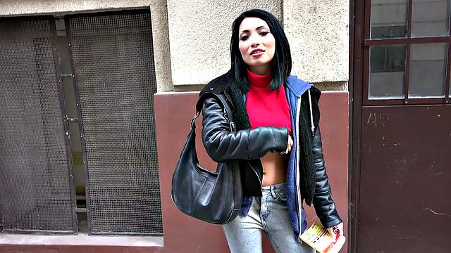 Naughty Tourist Sucks Dick for Cash