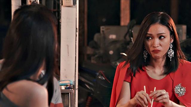 Li Er Is A Horny Bunny