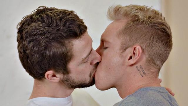 Real jock barebacks BFs greedy asshole at home