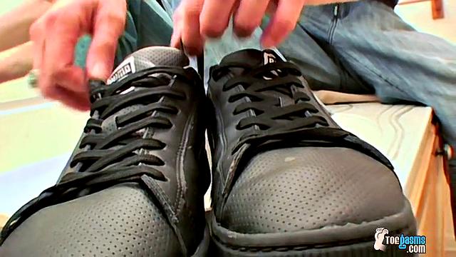 Hot Sticky Straight Boy Feet - Clyde