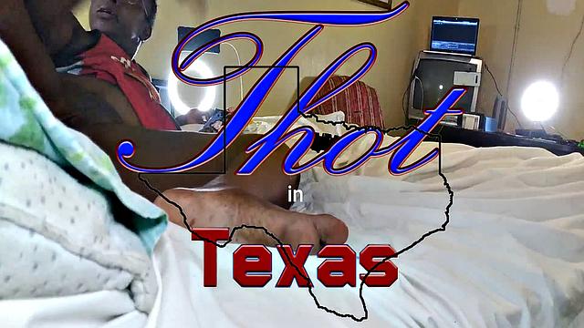 A hot American MILF masturbate in the bedroom with her bald pussy