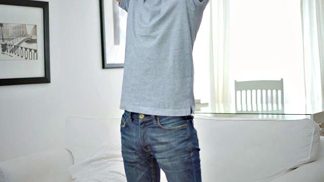 Inked twink solo jerking before cumming on stomach