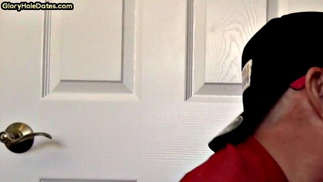 Gloryhole DILF spoils BFs cock in private closeup video