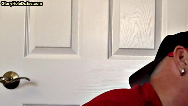 Gloryhole DILF spoils BFs cock in private closeup video