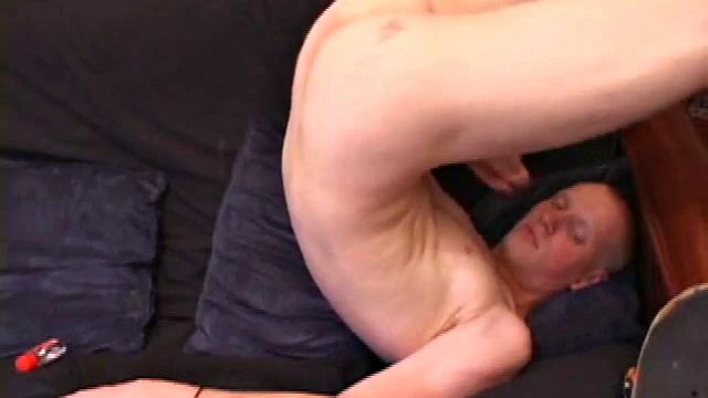 Newbie amateur Kaos delivers a great stroke show with his long slender hands. This young man takes his time jacking off with determination, ending with a perfect cum shot for the camera.