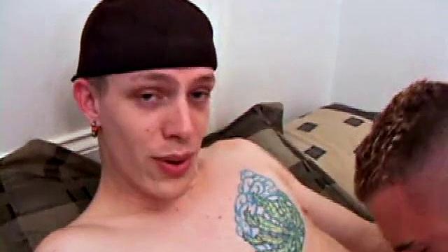 Любопытный Шейн трахает Трента сзади