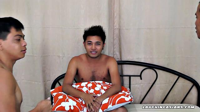 Alex and Vahn Tickle Evolution