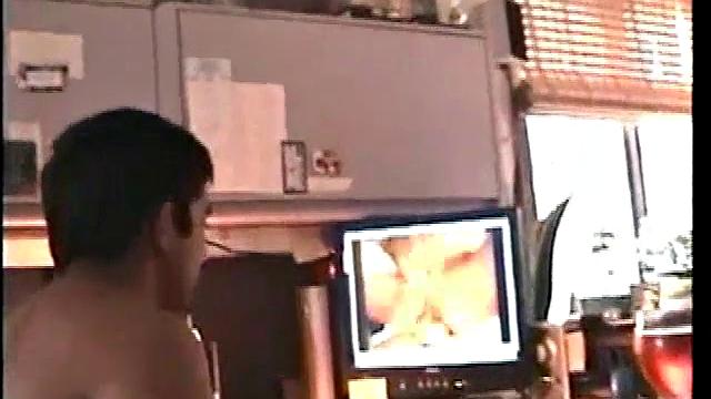 Ну что, Зак, скучно без девушки? Дружеская рука решит проблему