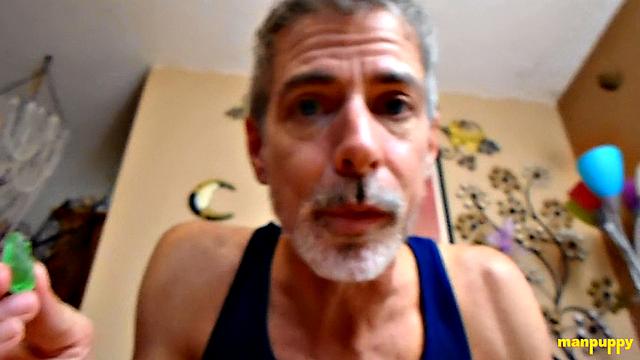 Big Daddy Has A Surprise - Richard Lennox