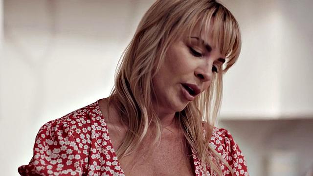 Nubian lesbian seducing curvy MILF