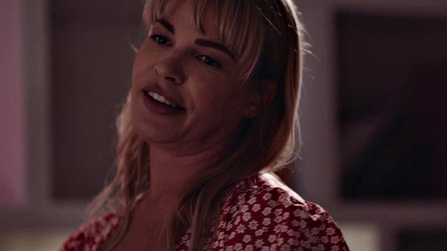 Nubian lesbian seducing curvy MILF