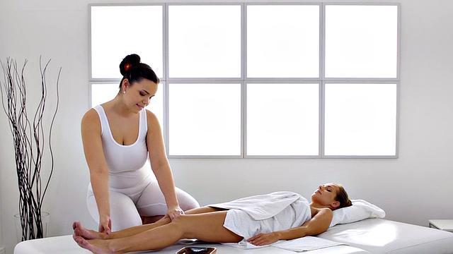 WAM busty lez pussyfingered on erotic massage by oiled GF